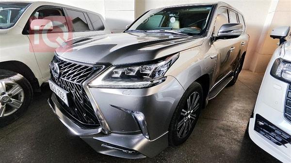 Lexus for sale in Iraq